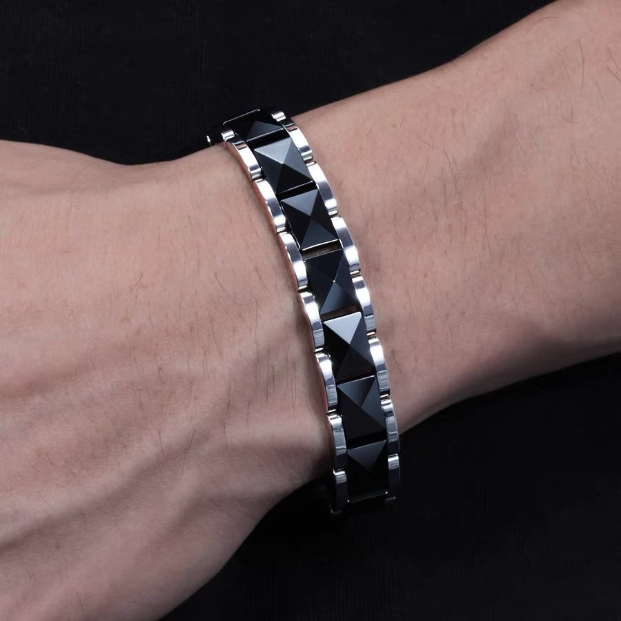 Pulsera de cerámica en blanco y negro